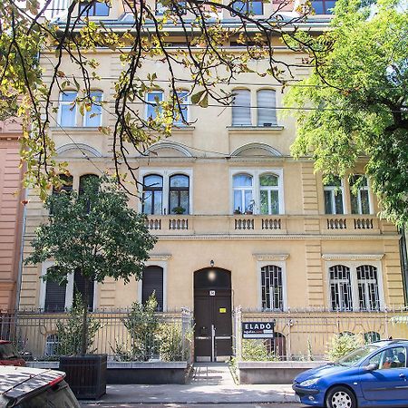 Szondi74 Central Boedapest Buitenkant foto